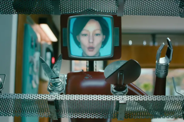 Bizarre Netflix-serie over een doorgedraaide huisrobot vanaf vandaag te streamen