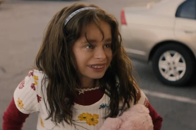 'Good American Family' trailer: Nieuwe, bizarre psychologische thrillerserie komt naar Disney+