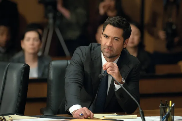 The_Lincoln_Lawyer_n_S4_E9_00_25_52_09R