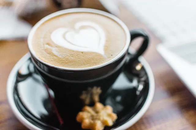 Is cafeïnevrije koffie echt gezonder dan gewone koffie? Het antwoord zal je omver blazen!