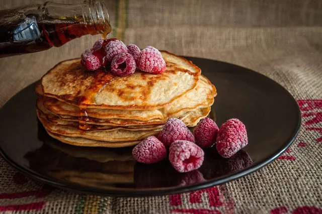 Stel je niet tevreden met een gewone pannekoek:  Met deze simpele truc maak je magisch lekkere pannekoeken !