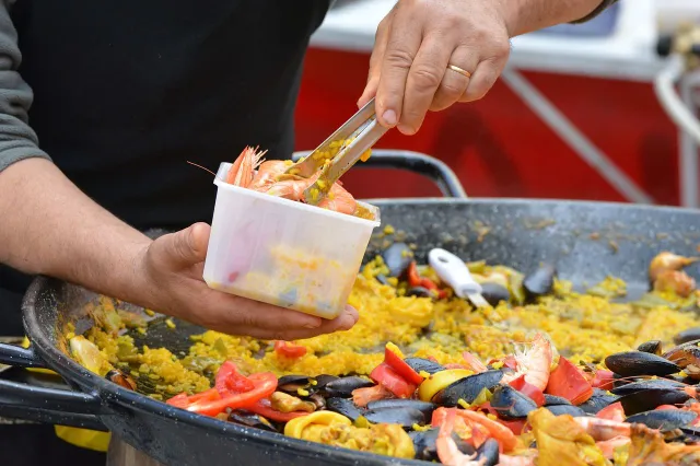 Voor de echte foodliefhebber: feest in de pan met paella!