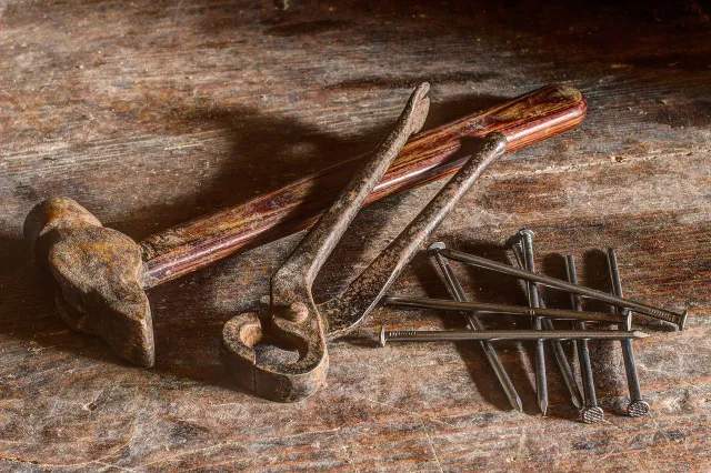 Hoe je roestig gereedschap in 3 simpele stappen kunt redden