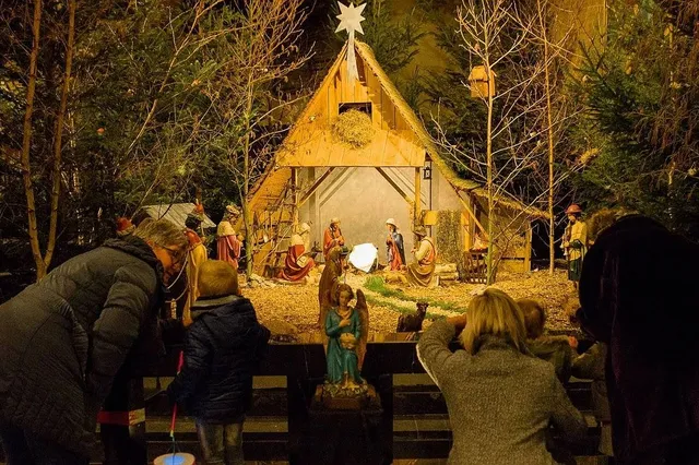 Kom de prachtige Kerststal met wensboom bekijken in de Sint-Jan