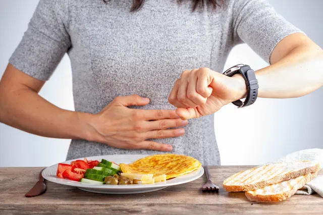 Minder eten verslaat periodiek vasten voor gewichtsverlies, zegt studie