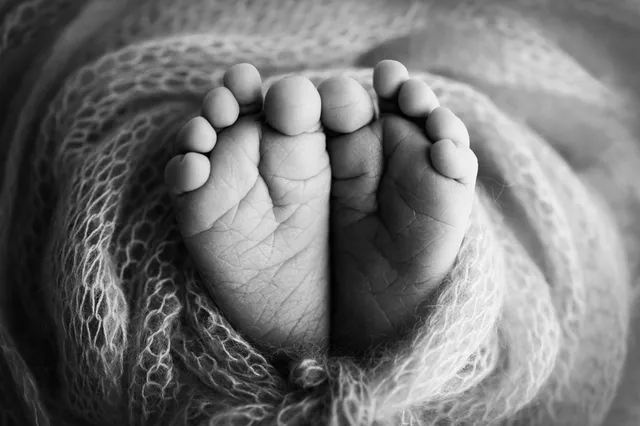 Eerste Britse baby met DNA van drie ouders geboren