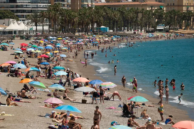 Veel te drukke Spaanse stranden op slot voor badgasten