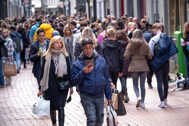 Mensen zijn slecht in navigeren: wandelaars nemen zelden de kortste weg