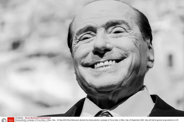 Berlusconi belooft "een bus vol hoeren" aan de spelers van zijn voetbalteam