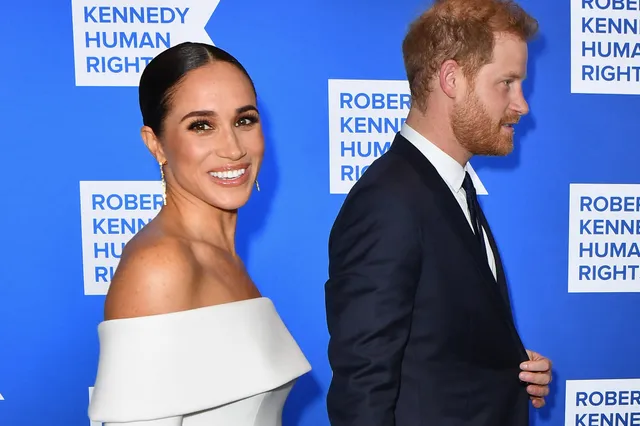 Podcastbaas Spotify haalt hard uit naar Harry en Meghan: "Stelletje oplichters"