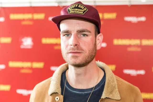 Henry van Loon en Bram Krikke maken geniale parodie op lifestylegoeroe: 'Be real, be yourself'