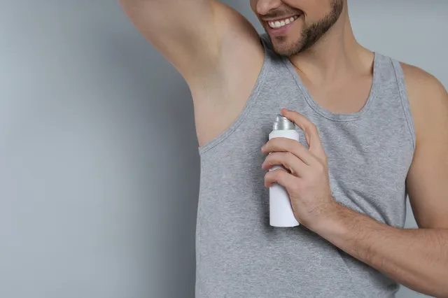 Met dit supersimpele trucje werkt je deodorant wél 24 uur