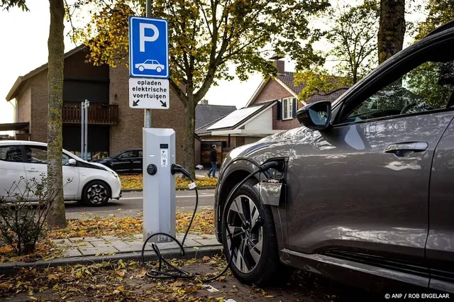 Stedin roept op laadpaal tussen 16.00 en 21.00 uur uit te zetten