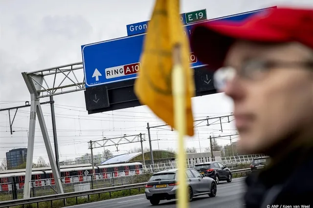 Blokkeren A10 in Amsterdam door klimaatactivisten mislukt