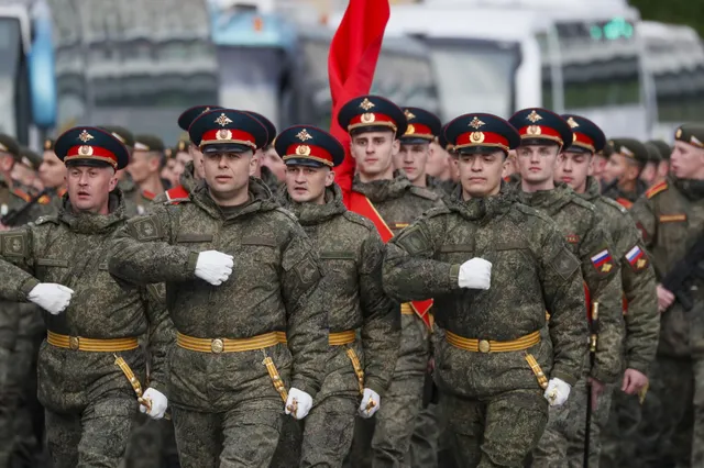 Poetin breidt Russische leger uit door mishandeling en gigantische soldij