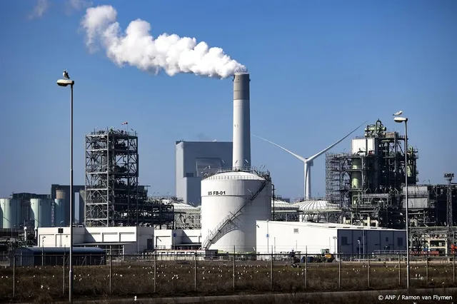 Recorddaling CO2-uitstoot industrie, met name in energiesector