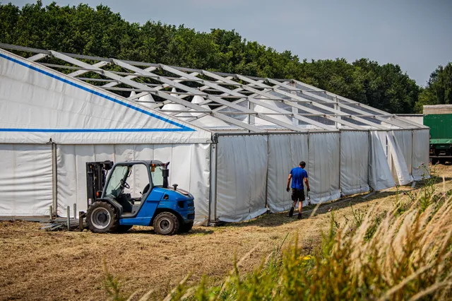 Hoe staat Nederland op dit moment tegenover de asielcrisis? Dit zijn de cijfers