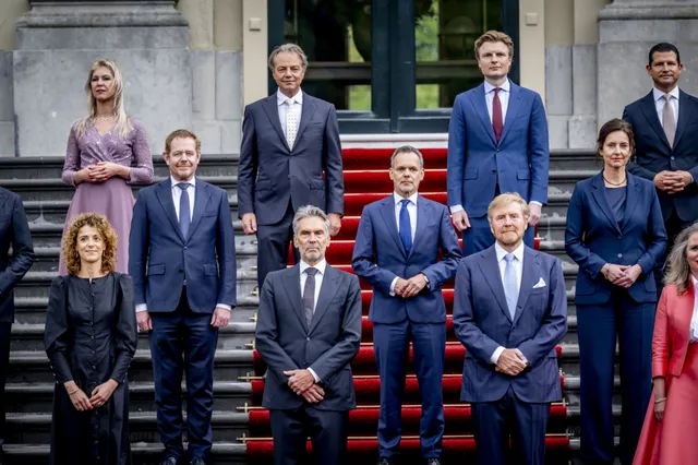 Kiezers klaar met Schoof: groei weg bij PVV, sterke groei CDA, en arme Omtzigt