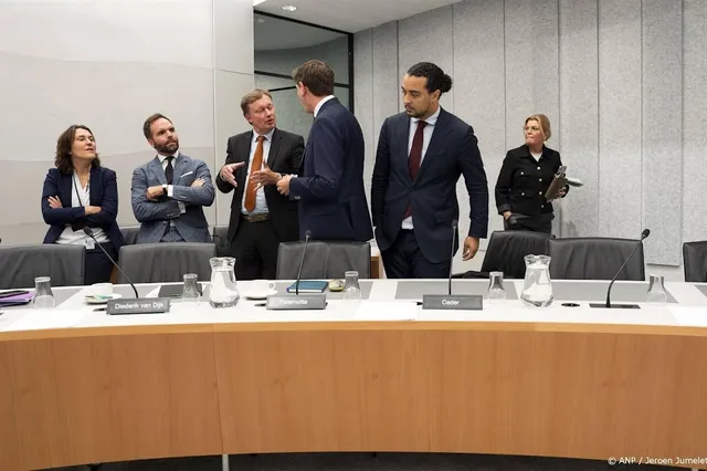 Schoof: kabinet houdt vast aan weigeren Afghaanse bewakers