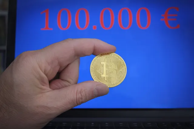 Stevige dwangsom: rechter verplicht 'demente' cryptomiljonair openheid van zaken te geven aan fiscus