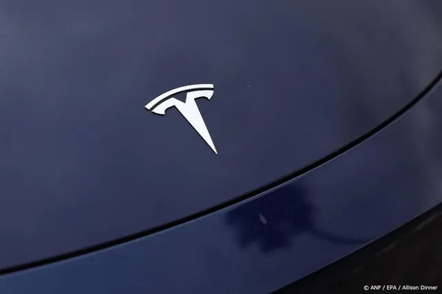 Verkoop Tesla's daalt terwijl stekkerauto's terrein winnen