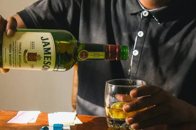 Jameson reclame promoot verantwoord drinken