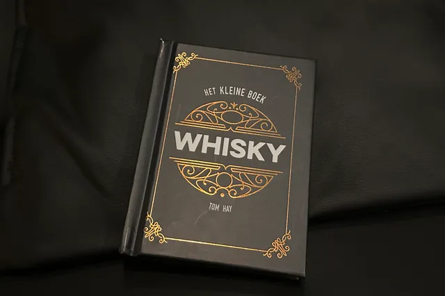 Prijsvraag: Win het kleine boek-whiskycadeauboek