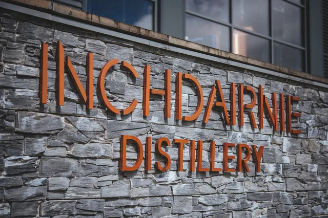 Distilleerderij Donderdag: Inchdairnie Distillery maakt whisky op een innovatieve manier