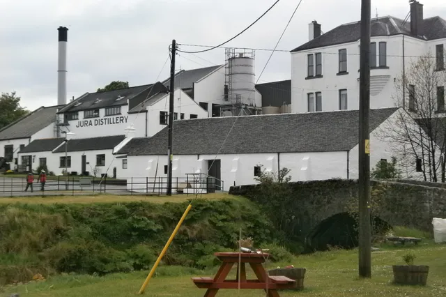 Distilleerderij Donderdag: Jura Distillery stookt op een klein, woest eiland