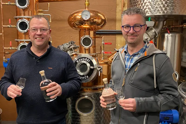 Nieuwe distilleerderij komt uit Weert: eerste new make spirit al in het vat