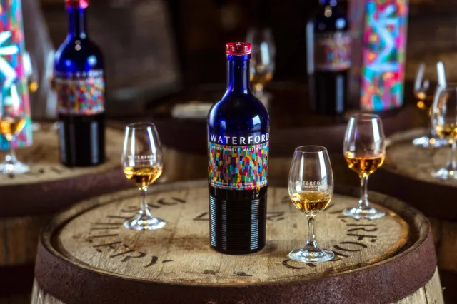 Deze Ierse distilleerderij heeft een nieuwe single malt whisky als paradepaardje