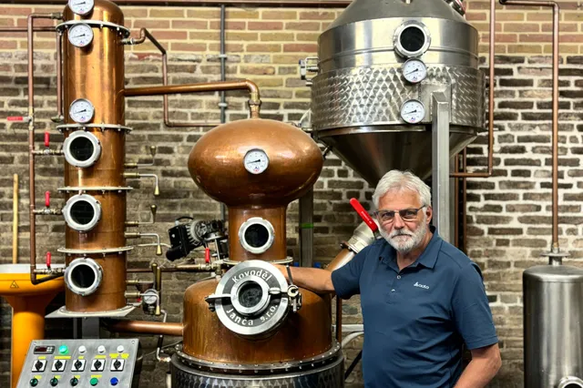 Ger Arts van Mwórveld Distillery gaat meer whiskey produceren: ‘Als het zo aanslaat, kunnen we ook meer mensen bedienen’