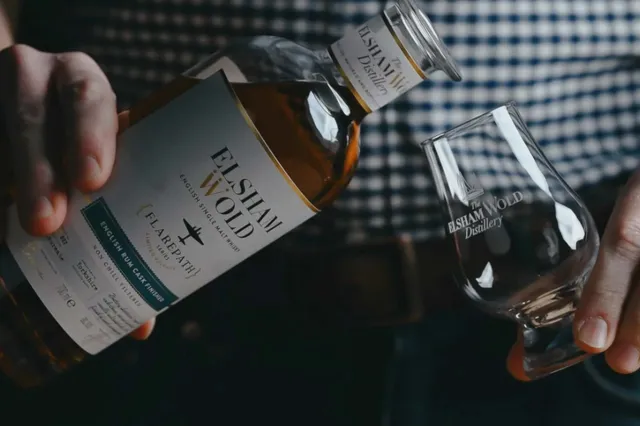 Stelling: Op whiskyflessen moet komen te staan dat er risico’s zijn op kanker
