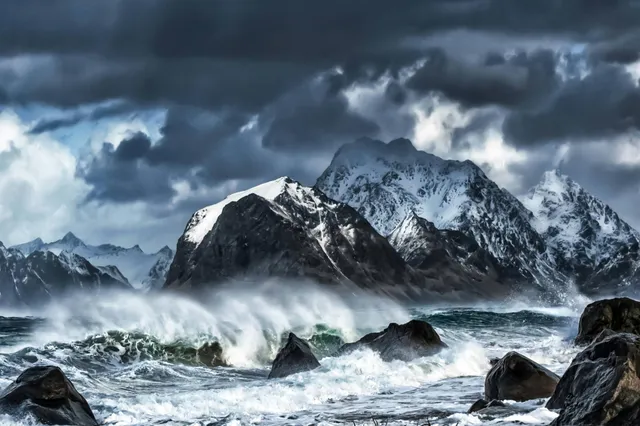 Deze whisky distilleerderij zit zonder dak na storm Éowyn