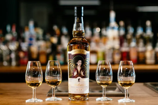 Deze nieuwe blend van Compass Box bevat twee oude edities als onderdeel