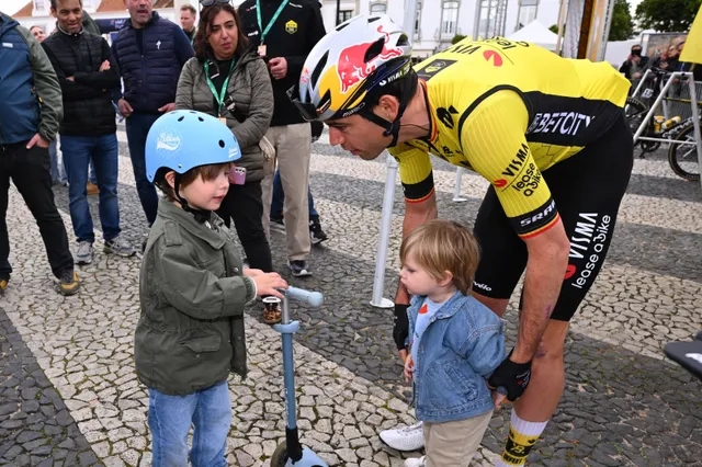 'Papa, waarom ben jij pas 8e?': Georges teleurgesteld over prestatie van Wout van Aert