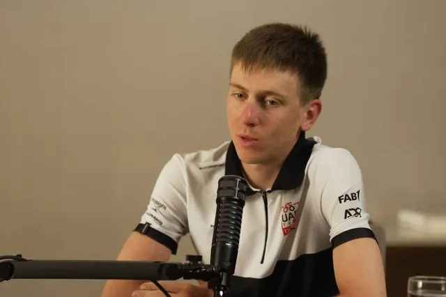 Schermopname_7-3-2026_212347_www.youtube.com