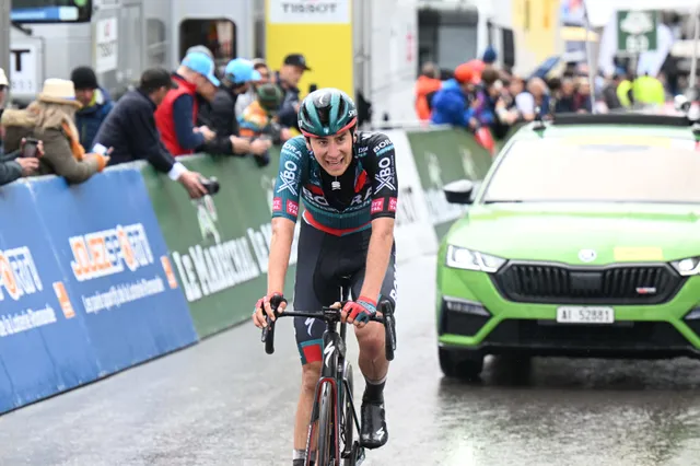 "We hebben het vaak over mentaal welzijn, maar dat wordt hier vergeten" - Tiesj Benoot eist einde aan ophef rondom Cian Uijtdebroeks