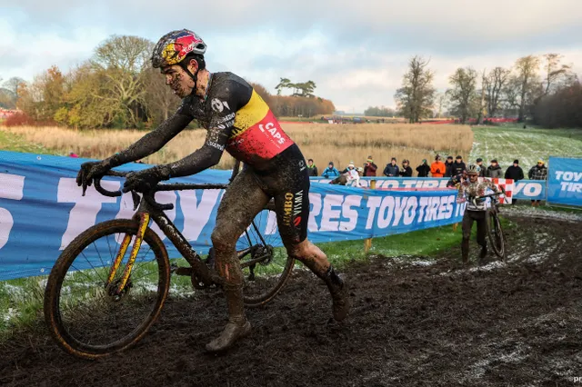 Reactie Wout van Aert na afloop van de Exact Cross Mol: "Mathieu zette me snel onder druk en ik maakte een paar foutjes"