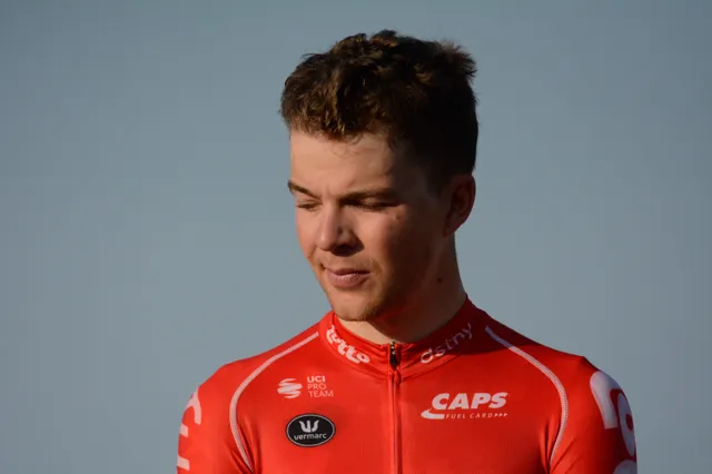 Florian Vermeersch loopt dijbeenbreuk op bij valpartij in Vuelta Ciclista a la Region de Murcia