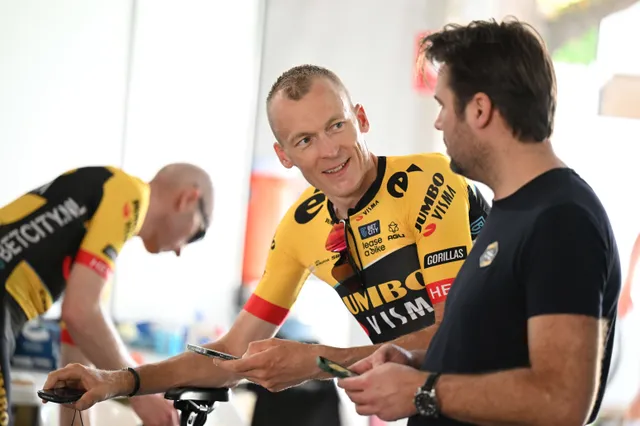 "Ik hoop echt dat hij slaagt" - Visma's Robert Gesink geeft toe dat hij zal duimen voor Primoz Roglic in de Tour de France