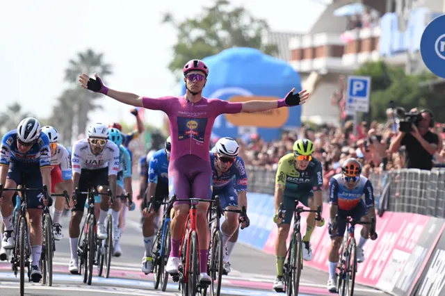 Jonathan Milan is niet te stoppen en pakt derde ritzege in etappe 13 van de Giro d'Italia