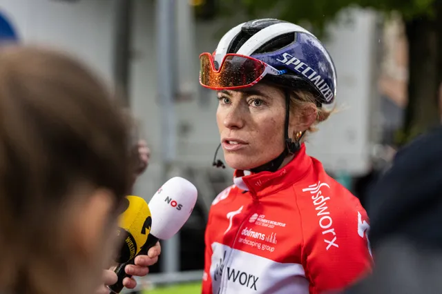 "Ik had het idee dat ze heel bang was" - Demi Vollering voelt het mentale voordeel op Katarzyna Niewiadoma in Tour de France Femmes