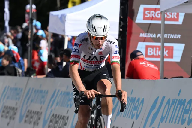 "Adam Yates wilde gaan, maar misschien ging hij iets te vroeg" - Joao Almeida haalt ploegmaat op het laatst in om gat in klassement te dichten in Tour de Suisse
