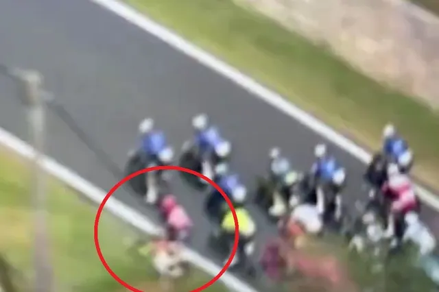 "De manier waarop ze dit hebben aangepakt, is belachelijk" - Adam Blythe hekelt handelwijze UCI bij incident met Carapaz en Decathlon in de Vuelta