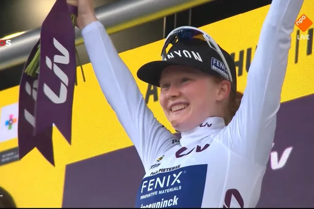 "Ik ben trots op hoe ik gekoerst heb" - Puck Pieterse wint witte trui bij debuut in Tour de France Femmes