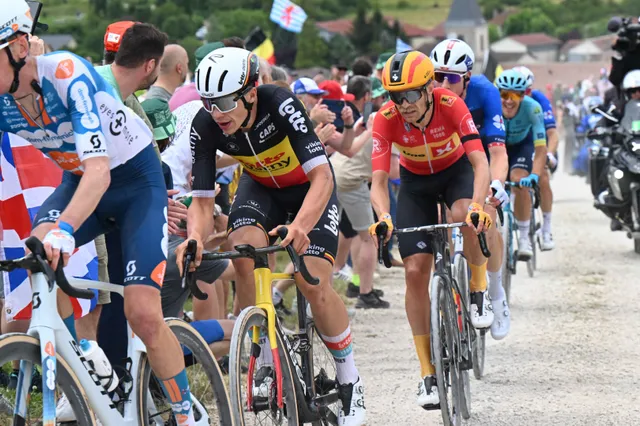 Arnaud De Lie wint koninginnenrit van Renewi Tour terwijl Tim Wellens opnieuw de eindzege pakt