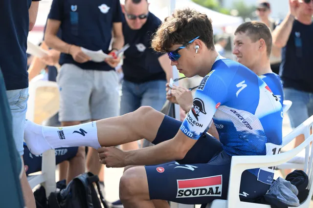 "Een podium in mijn eerste kasseienklassieker. Hier kunnen we trots op zijn" - Paul Magnier kent droomdebuut in Omloop Het Nieuwsblad