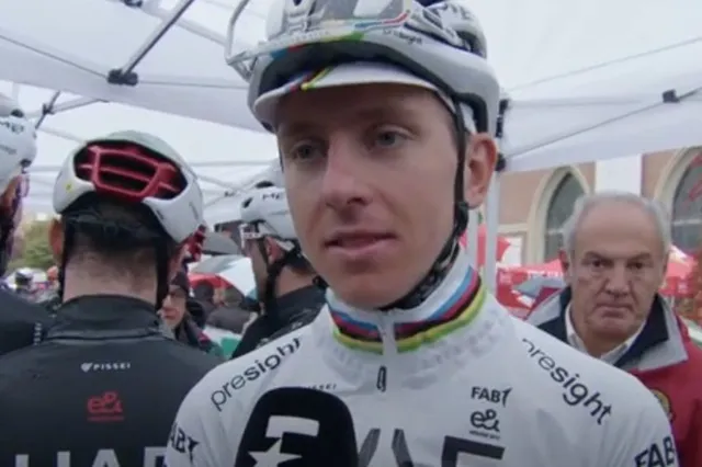 "Op voorhand wist ik al dat het op dit parcours moeilijk ging worden" - Tadej Pogacar kijkt tevreden terug op tijdritprestatie in UAE Tour