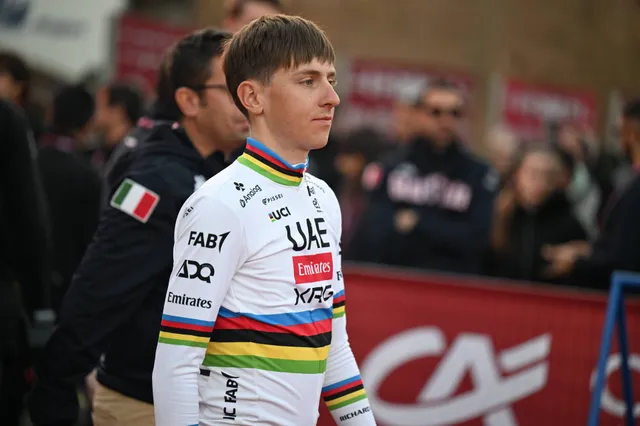 Pogacar krijgt na valpartij in Strade Bianche advies om Parijs-Roubaix over te slaan: "Het is geen koers voor iemand die zich volledig moet richten op de Tour de France"